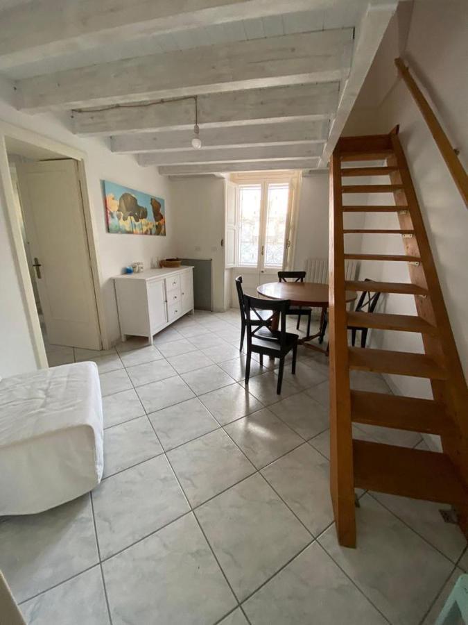 Appartamento In Pieno Centro A Lecce Eksteriør bilde